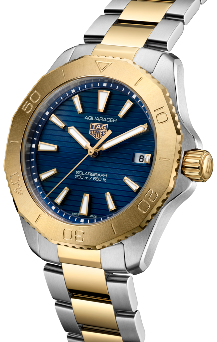 TAG Heuer Aquaracer Professional 200 Solargraph