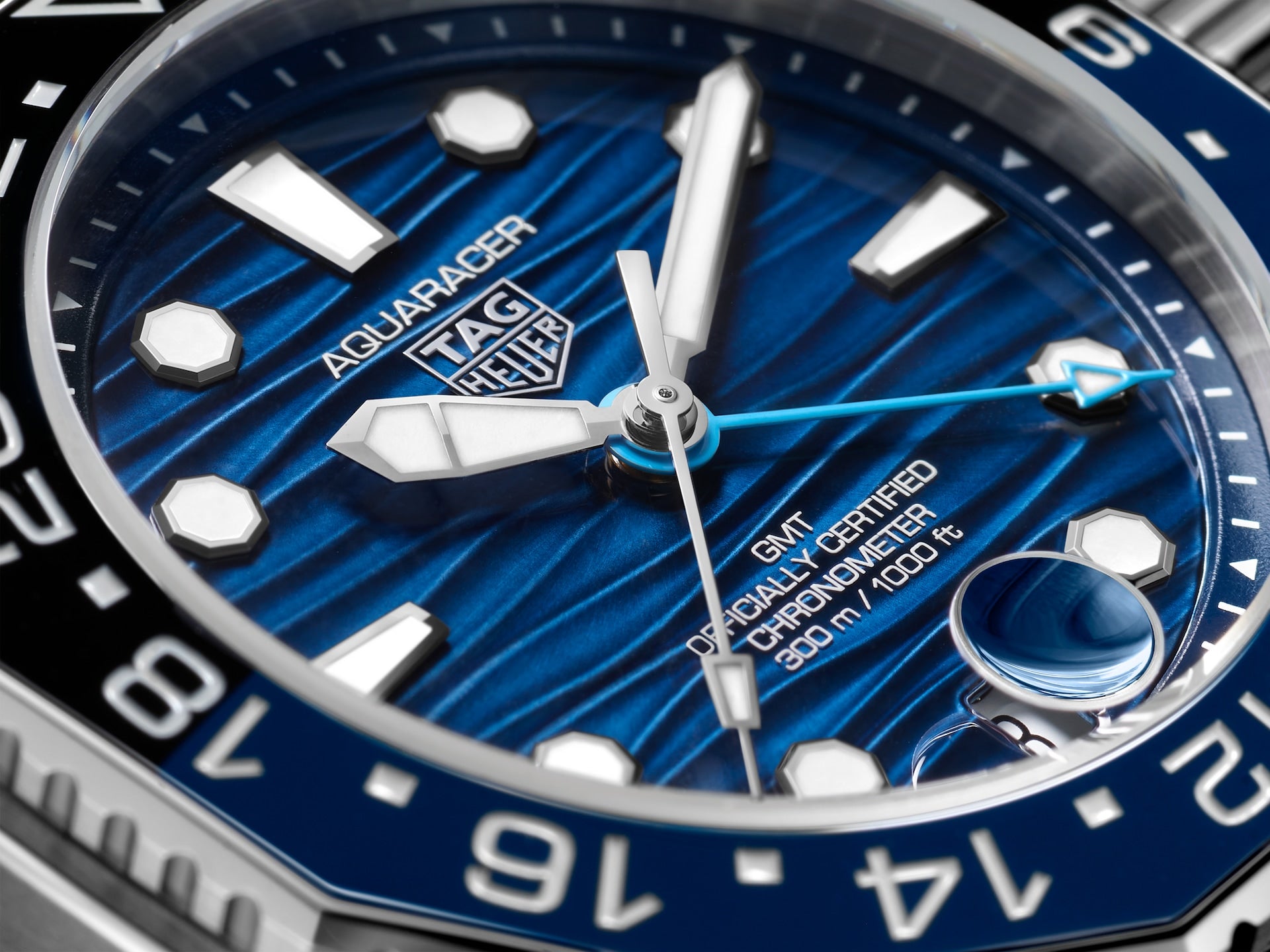 TAG HEUER AQUARACER PROFESSIONAL 300 GMT